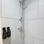 Apartment 8 - Bright 2Br Apartment, Near Centre, Airport Access Διαμέρισμα *