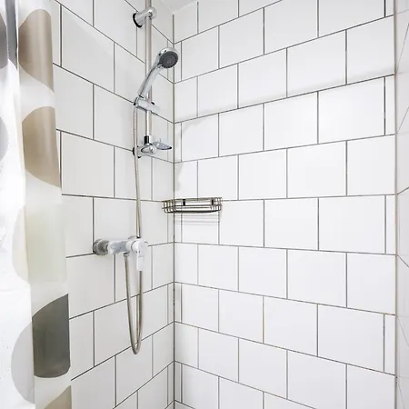 8 - Bright 2br Apartment, Near Centre, Airport Access Tallinn