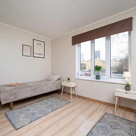 Apartment 8 - Bright 2br Apartment, Near Centre, Airport Access