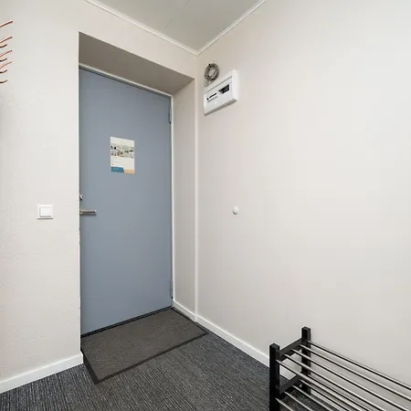 Apartment 8 - Bright 2br Apartment, Near Centre, Airport Access *