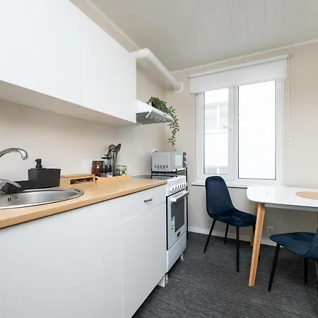 8 - Bright 2br Apartment, Near Centre, Airport Access Tallinn
