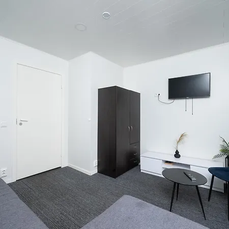 Apartment 8 - Bright 2br Apartment, Near Centre, Airport Access