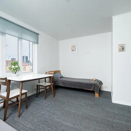8 - Bright 2br Apartment, Near Centre, Airport Access Apartment Tallinn