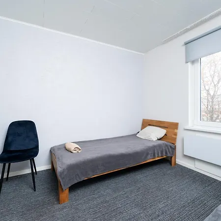 Apartment 8 - Bright 2br Apartment, Near Centre, Airport Access *