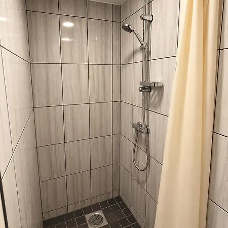 8 - Bright 2br Apartment, Near Centre, Airport Access Tallinn