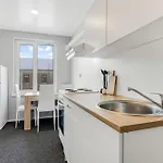 Apartment Apartment 8 - Bright 2Br Apartment, Near Centre, Airport Access
